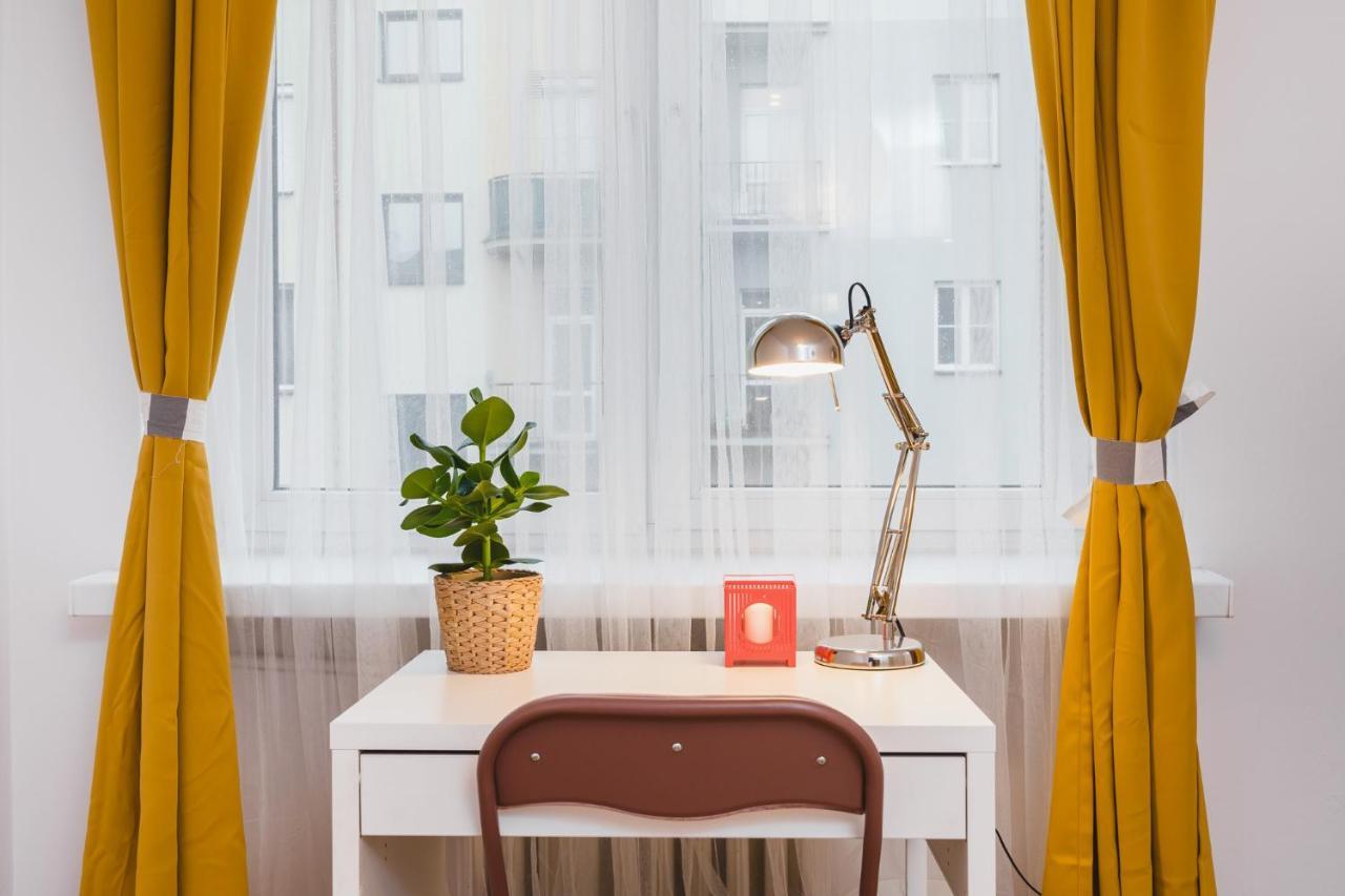 Sunshine Parkside Hideaway - 3 Bedroom - By Upstairs Krasków Exterior foto